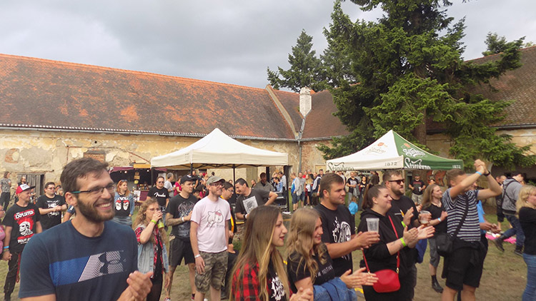 Nejlepší punkovej fest rozduněl ptenský zámek