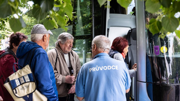 Seniorské cestování šlo opět na dračku