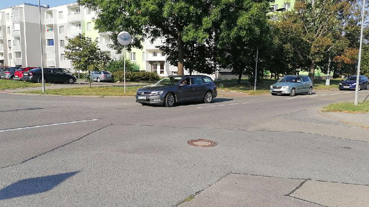 Přechod na Moravské zařízli policisté