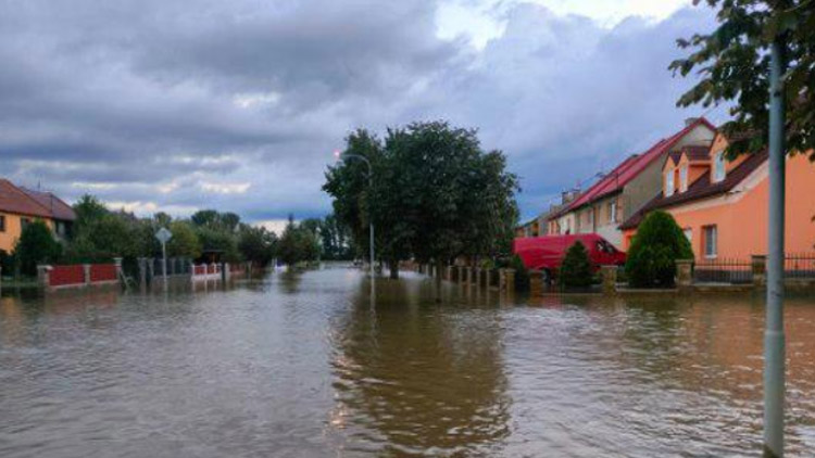 Zaplavená Litovel i Němčice nad Hanou, obnova infrastruktury na Jesenicku