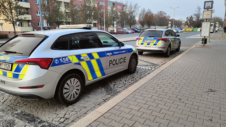 Takto u nás parkují policisté...